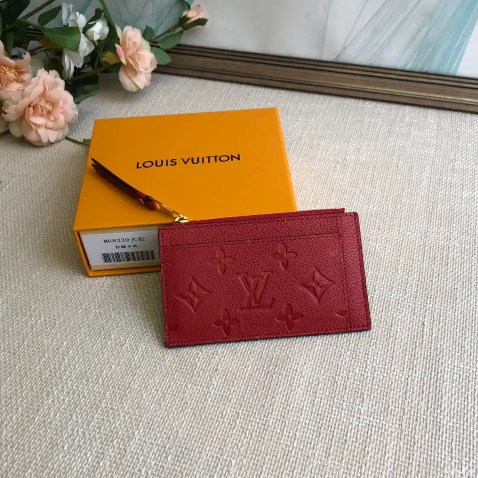 First bag ru HOLDER LOUIS VUITTON CARD ZIPPED 0504